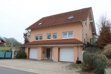 Hauptbild Schönes, freistehendes Einfamilienhaus in Staufenberg-OT, Baujahr 2012 mit 2 Garagen!